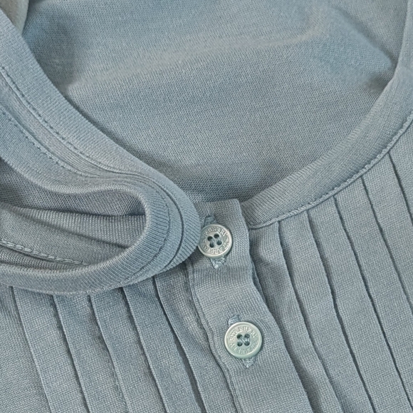 Burberry London Women's Soft Seafoam Pleated Front Button Tank Top S - Picture 2 of 10